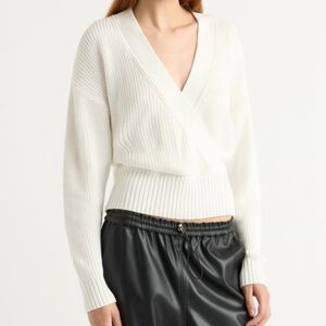 Modern Citizen Maren White V-Neck Cropped Surplice Sweater Medium
